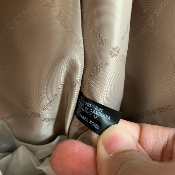 RARE BAG💚 free shipping‼️ GORGEOUS💚Michael Kors Joan LG Slouchy Shoulder - Picture 9 of 9